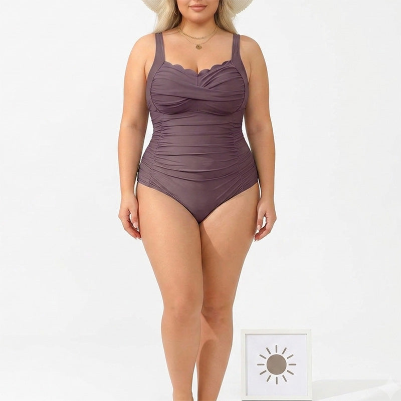 Klasszikus egyrészes női fürdőruha plus size méretekben
