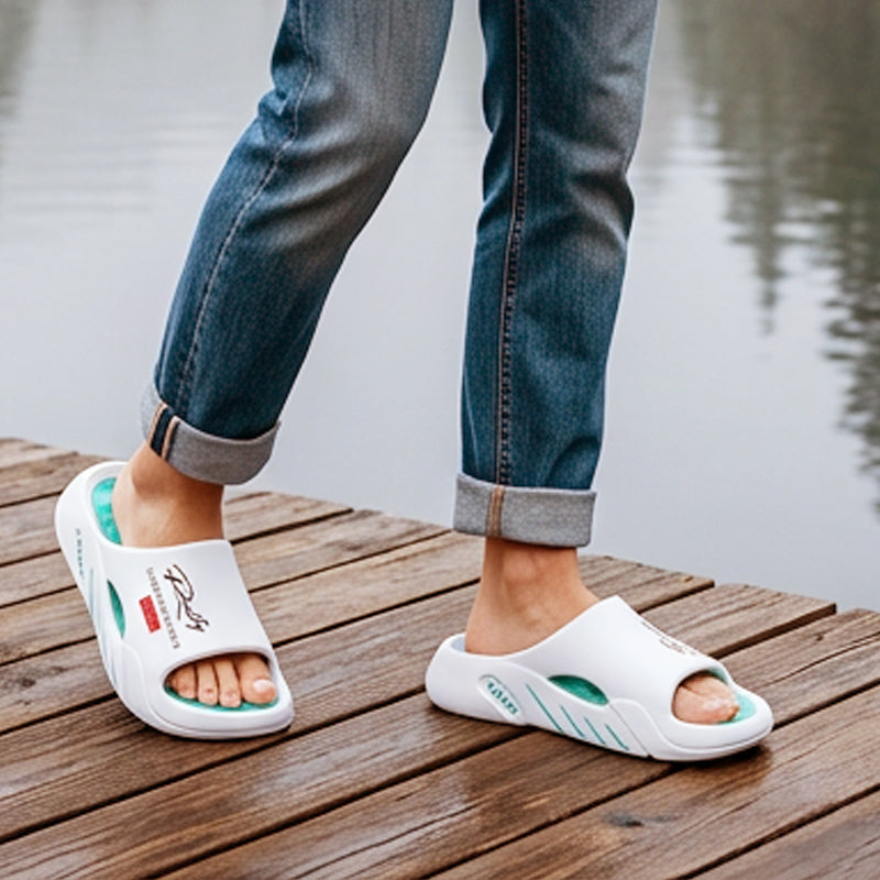 🌞Új termék érkezett! 🏖️Férfi csúszásgátló, vastag talpú „felhő” papucs