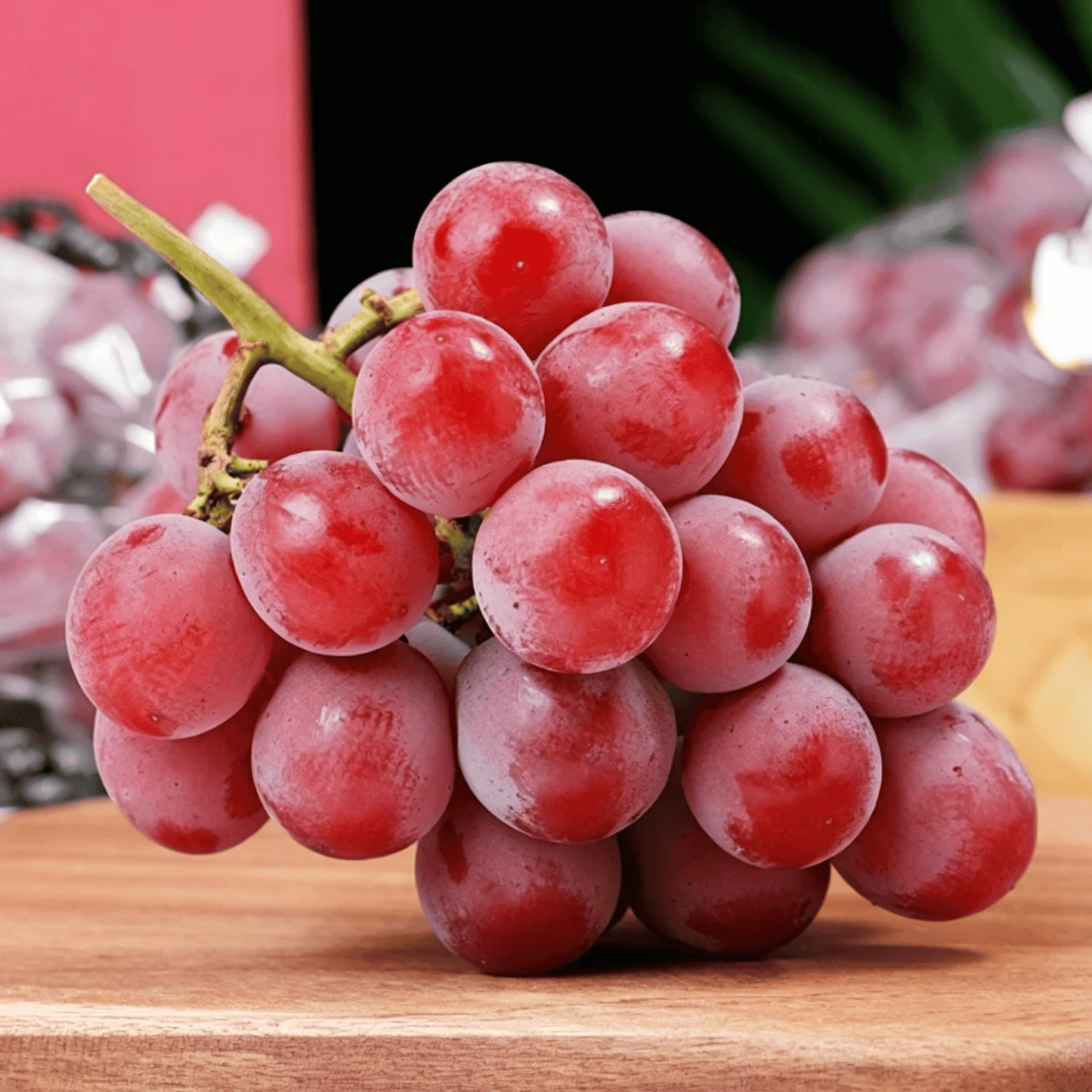 Limitált kiadású új fajta – Queen Nina szőlőmagok édes, lédús kerti termésért 🍇