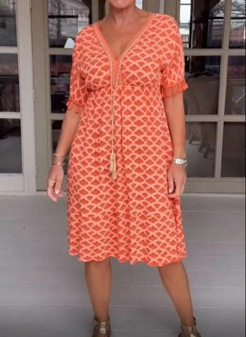 🔥Sukienka midi z dekoltem w kształcie litery V, frędzlami i rękawami z nadrukiem