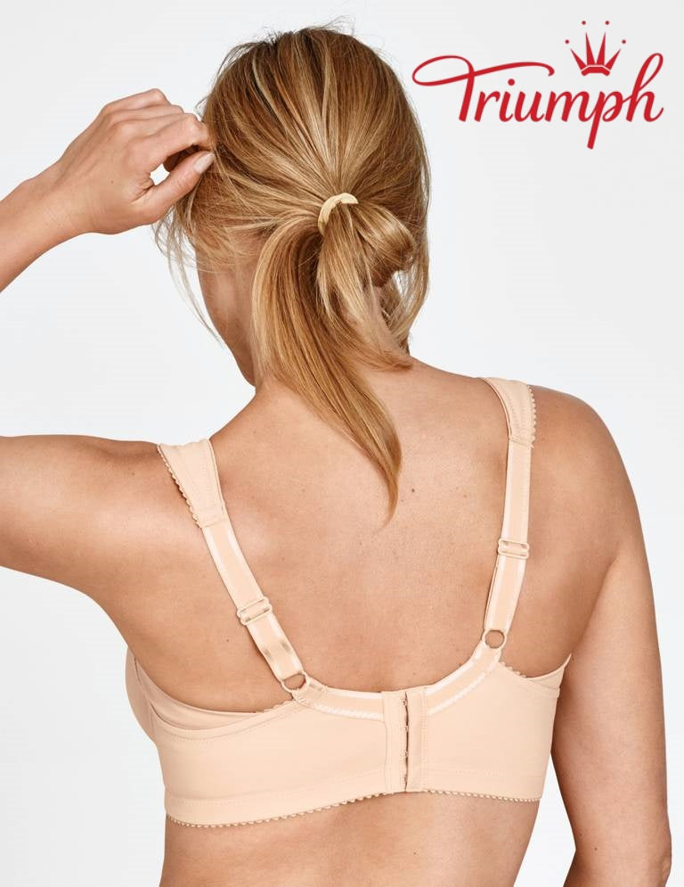 Triumph® 4 részes szett 🥰 A kényelmes melltartó tiszta pamutból készült, és nagyobb mellmérettel rendelkező nők számára alkalmas.