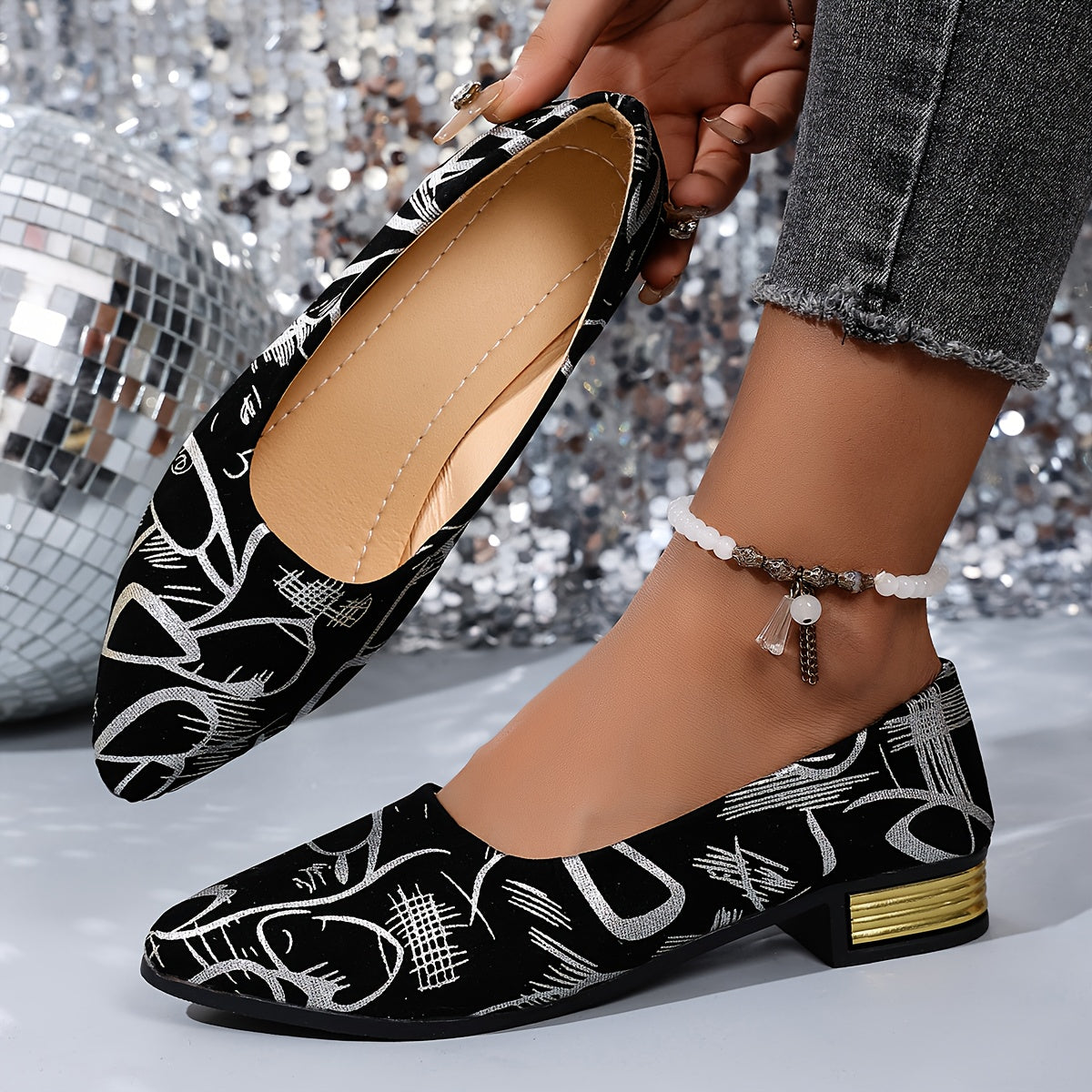 Damskie modne buty na niskim obcasie