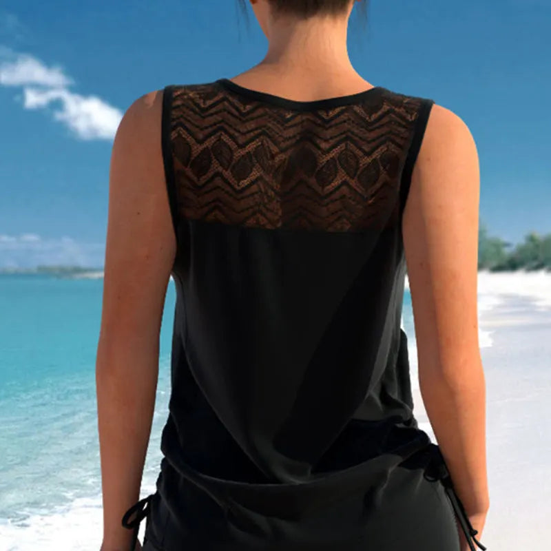 Minimalista csíkos fürdőruha plus size nőknek – felső + rövidnadrág