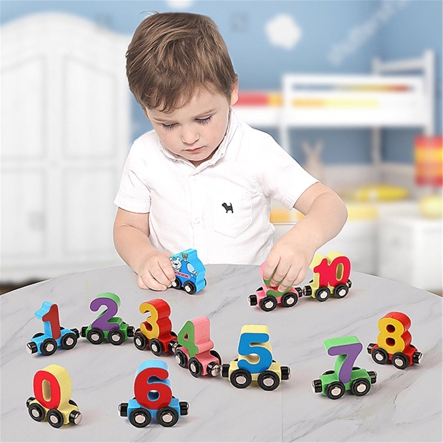 🚂🔠 50% ZNIŻKI 🔥 GORĄCA WYPRZEDAŻ - Drewniany samochodzik z magnetycznym pociągiem i literami 👶🧠