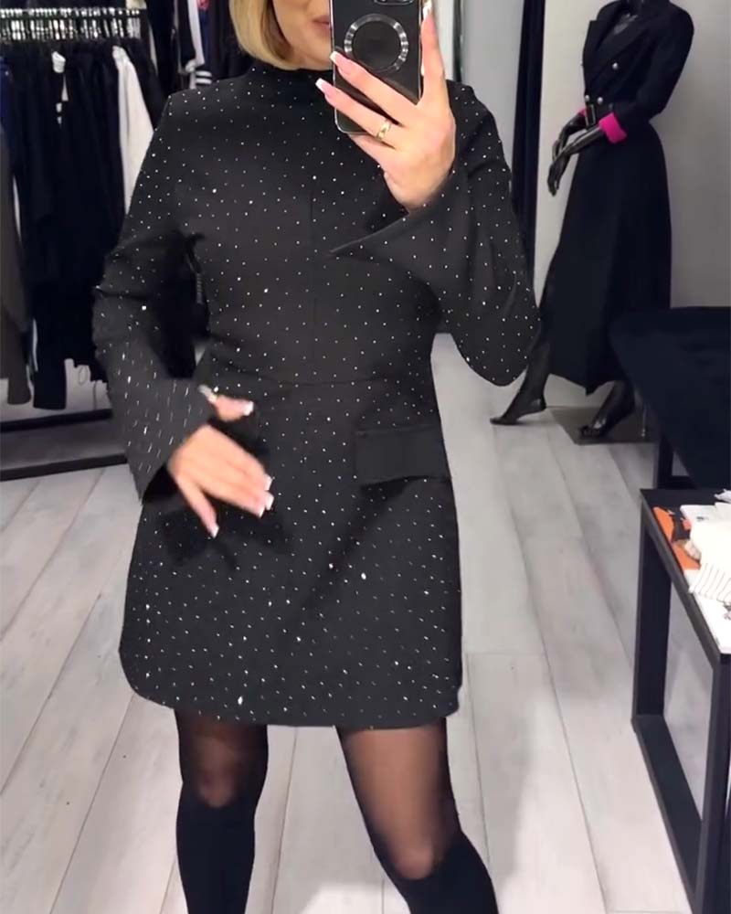 Elegáns, csillogó női ruha