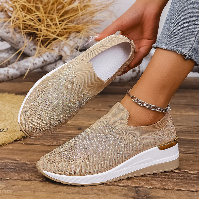 🌬️🏃‍♀️ Női strasszos pillangós slip-on sportcipő – Csillámló kényelem és könnyed viselet ✨🦋