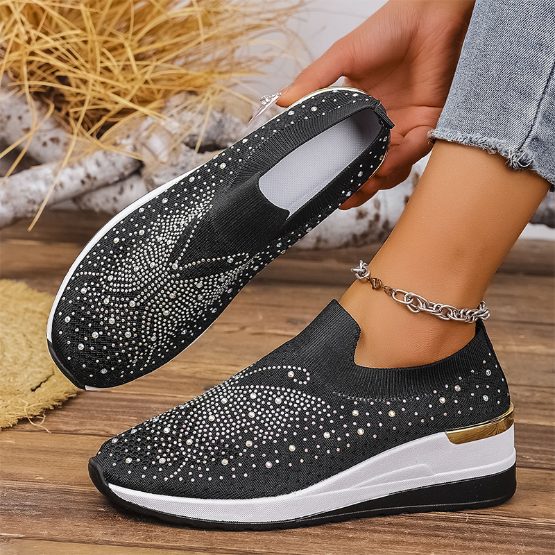 🌬️🏃‍♀️ Női strasszos pillangós slip-on sportcipő – Csillámló kényelem és könnyed viselet ✨🦋