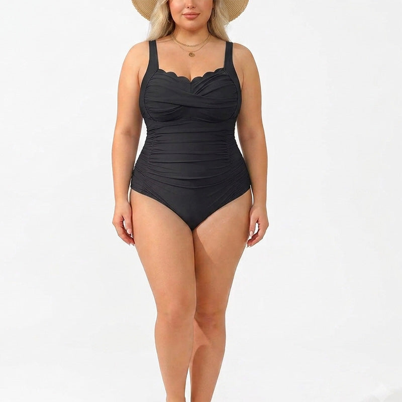 Klasszikus egyrészes női fürdőruha plus size méretekben